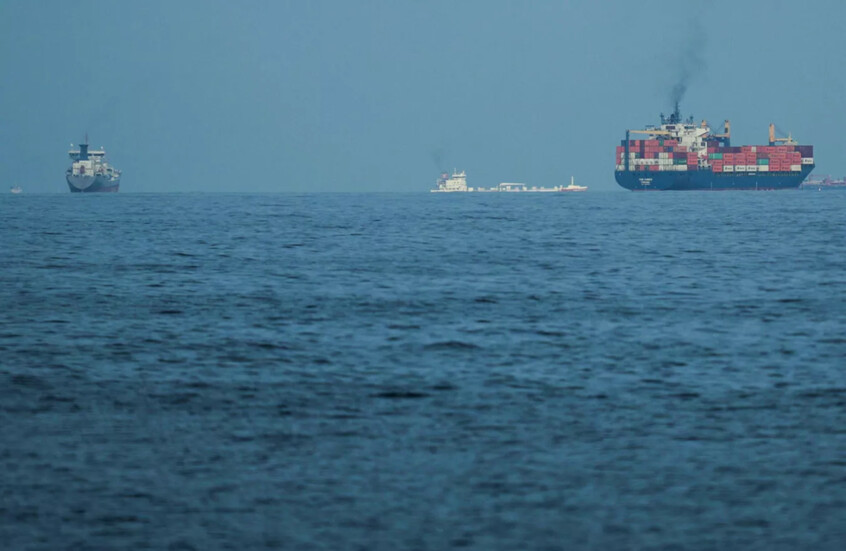 ترامب يتخلى عن هرمز.. مناورة دبلوماسية أم اعتراف بالعجز؟