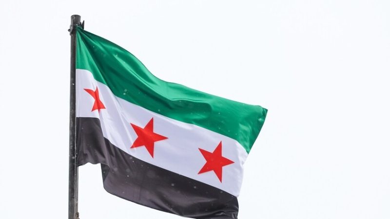 جدل في سوريا: فلترة وظائف مشبوهة أم تصفية حسابات؟