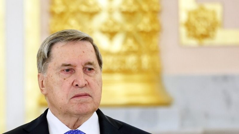 أوشاكوف يصف الوضع المحيط بإيران بالخطير