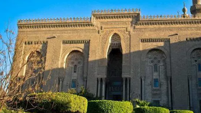 مصر.. إقامة حفل زفاف إيراني بمسجد الرفاعي وبيان عاجل للرفاعية