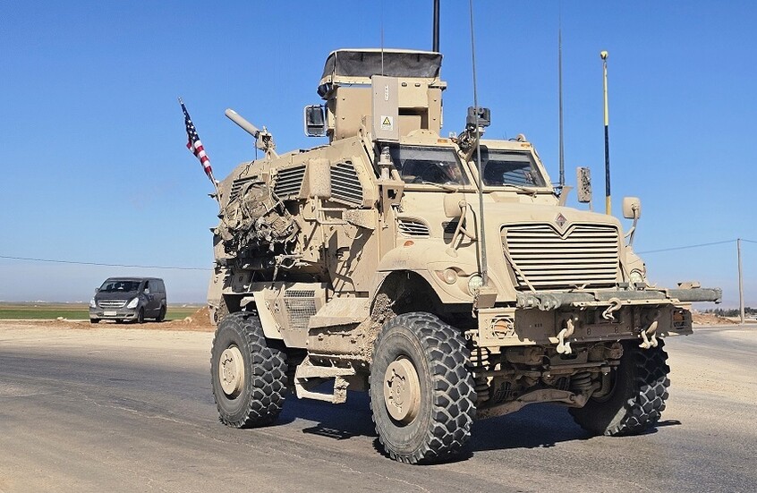 دفاعات” التحالف الدولي” تسقط مسيرة قبيل قيامها باستهداف قاعدة “قسرك” بريف الحسكة في سوريا