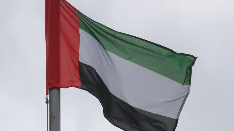 الإمارات تعرب عن إدانتها واستهجانها للاعتداءات على مقر بعثتها في سوريا والإساءة لرموزها الوطنية