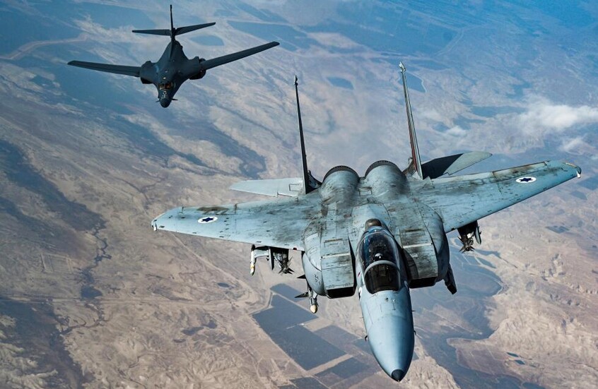 “بلومبيرغ” عن مصادر: واشنطن تسحب صواريخها الشبحية من المحيط الهادئ وتحشدها للحرب على إيران