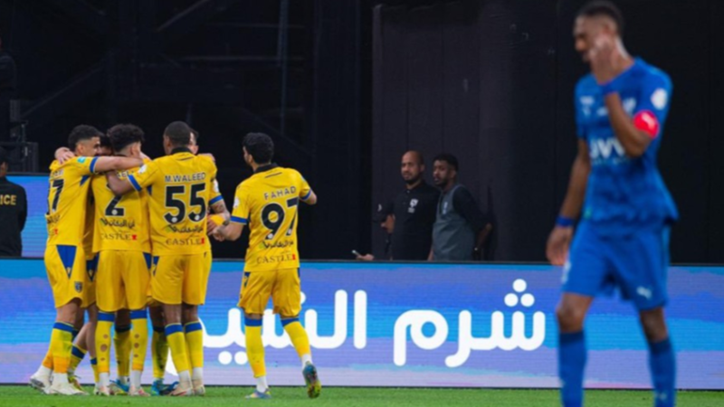 التعاون يكبح زحف الهلال ويهدي النصر فرصة الاقتراب من لقب الدوري السعودي
