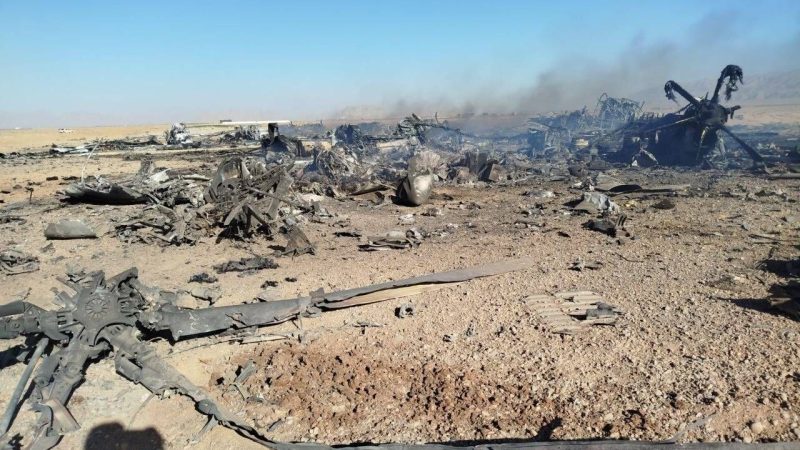 إعلام إيراني ينشر صورا وفيديوهات لحطام طائرات أمريكية مدمرة أثناء محاولة إنقاذ الطيار الأمريكي