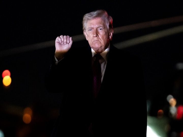 ترامب يكشف تفاصيل جديدة عن عملية “كوماندوز غير مسبوقة” في عمق إيران لإنقاذ عقيد أمريكي