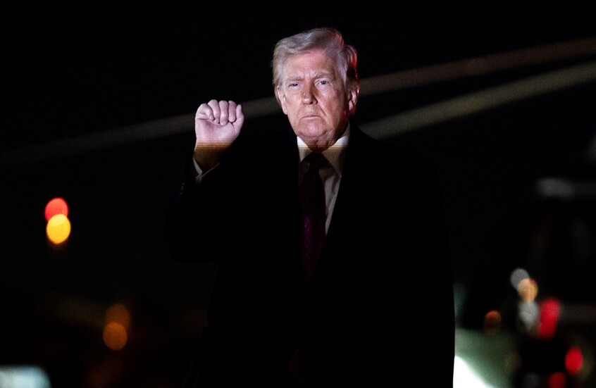 ترامب يكشف تفاصيل جديدة عن عملية “كوماندوز غير مسبوقة” في عمق إيران لإنقاذ عقيد أمريكي