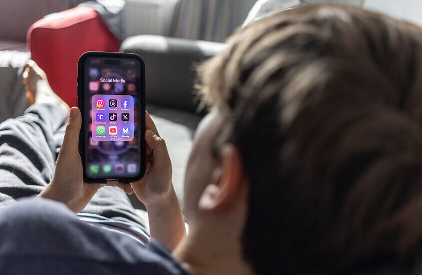 مصر.. الحكومة تعتزم طرح شرائح هاتفية خاصة بالأطفال