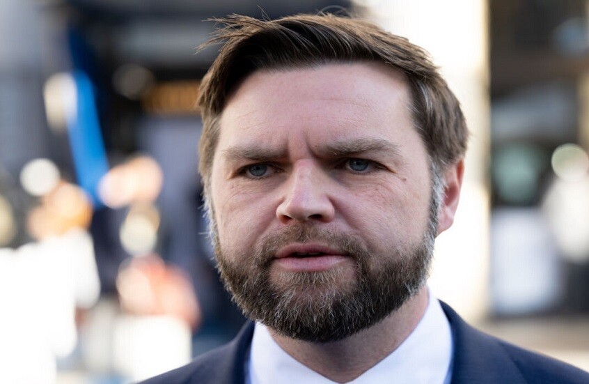 فانس يلمّح بأن الولايات المتحدة قد تلجأ لوسائل ضد إيران لم تُستخدم بعد