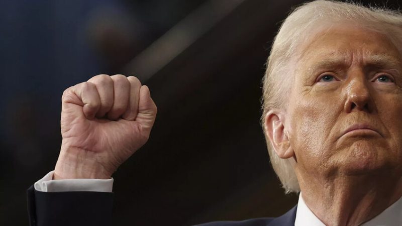 مسؤول أمريكي: ترامب في وضع “التحدي” تجاه إيران ومنفتح على الدبلوماسية