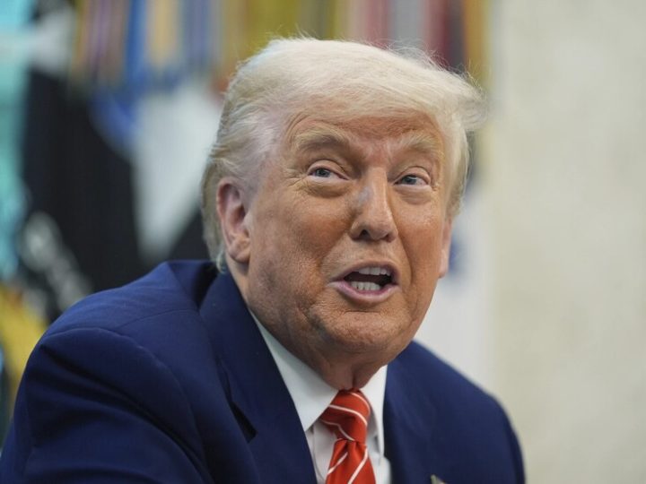 تصاعد التكهنات بين الديمقراطيين حول إمكانية عزل ترامب بسبب منشور حول إيران