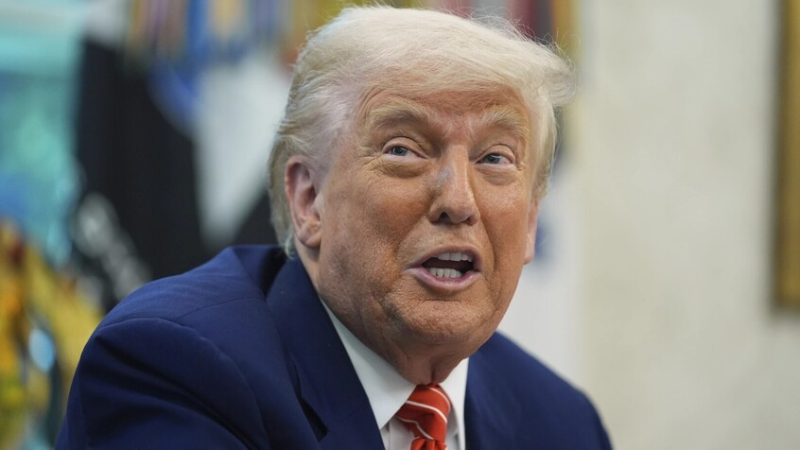 تصاعد التكهنات بين الديمقراطيين حول إمكانية عزل ترامب بسبب منشور حول إيران