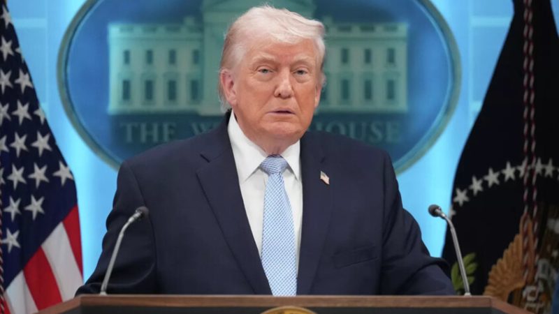 بروفيسور فنلندي: قبول ترامب بالشروط الإيرانية “استسلام شبه تام”