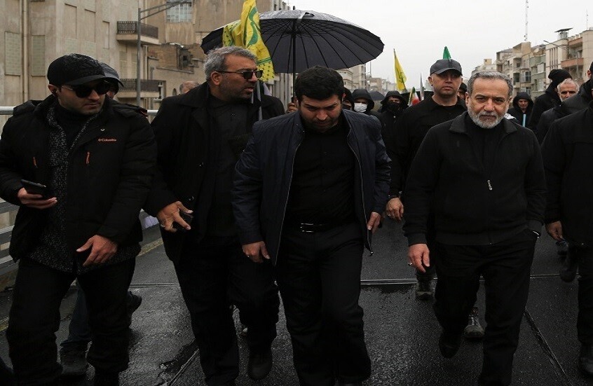 مصدر ينفي وصول وفد إيراني إلى إسلام آباد ويؤكد تعليق المفاوضات بسبب الهجوم الإسرائيلي على لبنان