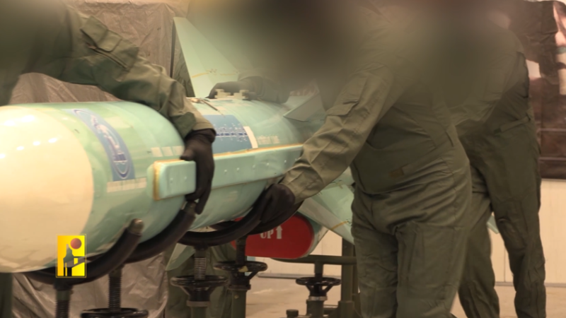 “استهداف بارجة حربية وتجمعات وآليات وبنى عسكرية”..مشاهد من عمليات “حزب الله” ضد إسرائيل (فيديوهات)