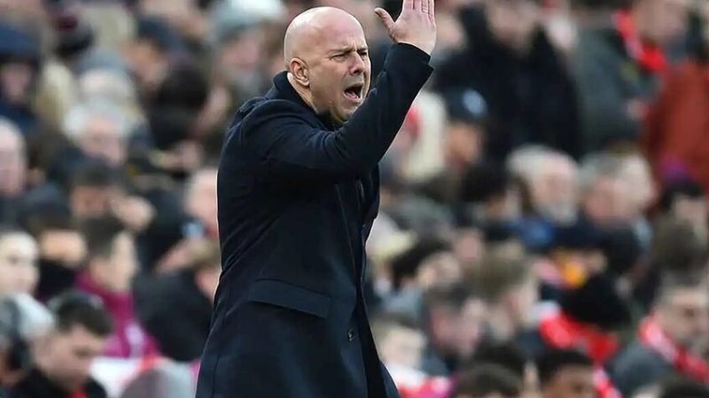 “بتعليق مفاجئ”.. سلوت يرد على أنباء مغادرة ليفربول (فيديو)