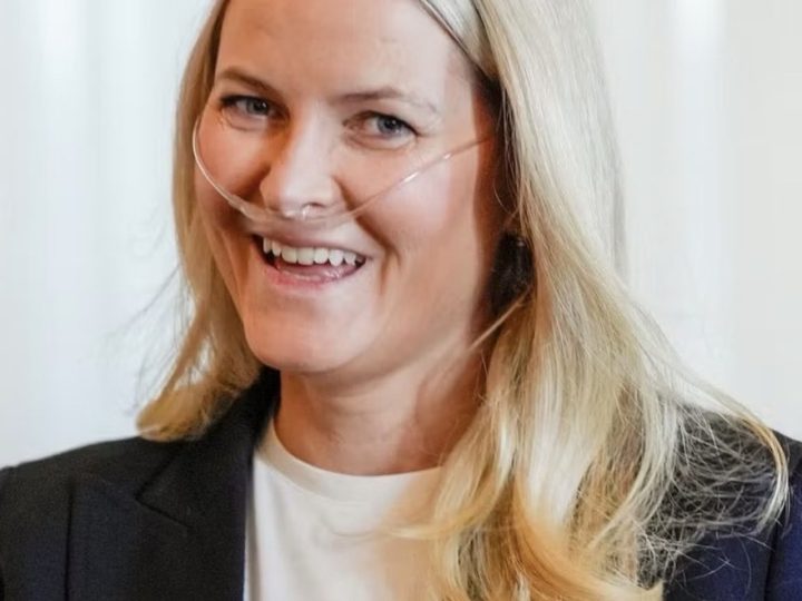 ظهور ولية عهد النرويج حاملة أنبوب أكسجين يثير الجدل