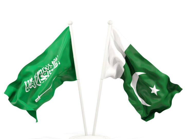 قوات جوية باكستانية تصل إلى السعودية في إطار اتفاقية الدفاع المشترك