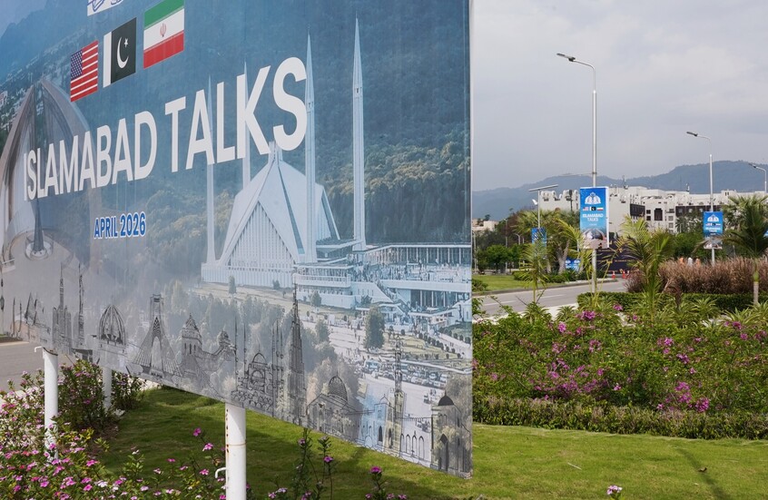 “فوكس نيوز”: المحادثات الإيرانية الأمريكية مددت حتى يوم الأحد