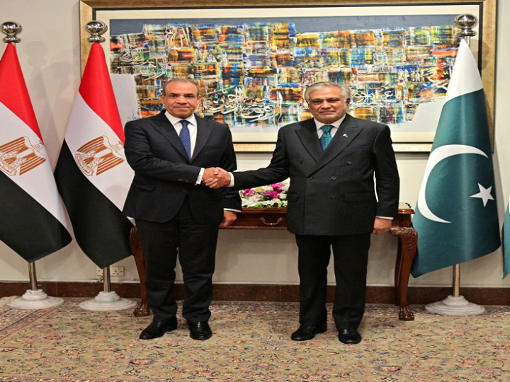 بعد مفاوضات إسلام آباد.. مشاورات مصرية باكستانية لدفع قطار التفاوض قدماً بين أمريكا وإيران