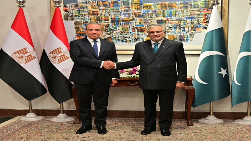 بعد مفاوضات إسلام آباد.. مشاورات مصرية باكستانية لدفع قطار التفاوض قدماً بين أمريكا وإيران