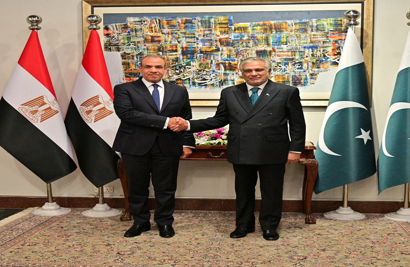 بعد مفاوضات إسلام آباد.. مشاورات مصرية باكستانية لدفع قطار التفاوض قدماً بين أمريكا وإيران