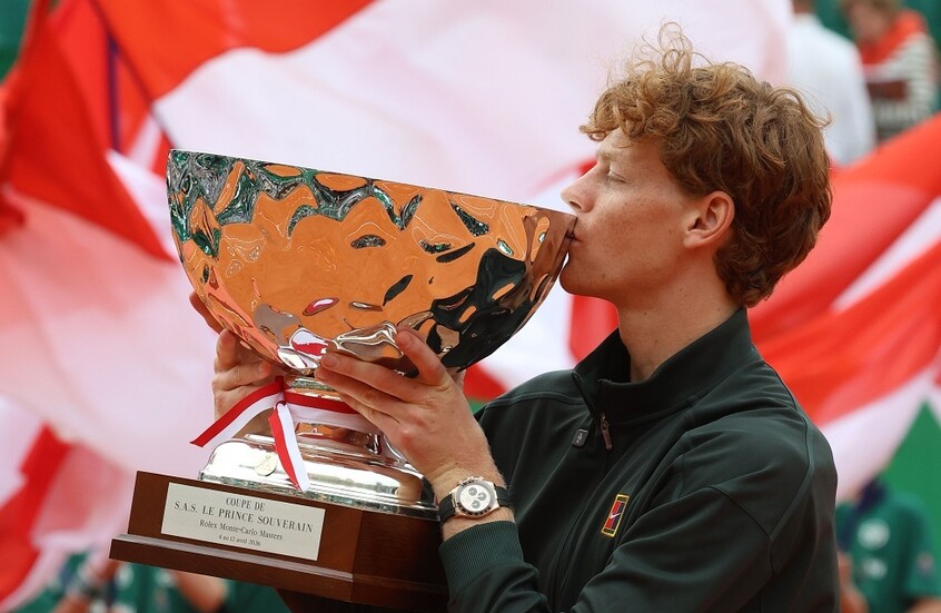 عصفورين بحجر واحد.. سينر يفوز ببطولة مونت كارلو للتنس على حساب ألكاراز (فيديو)