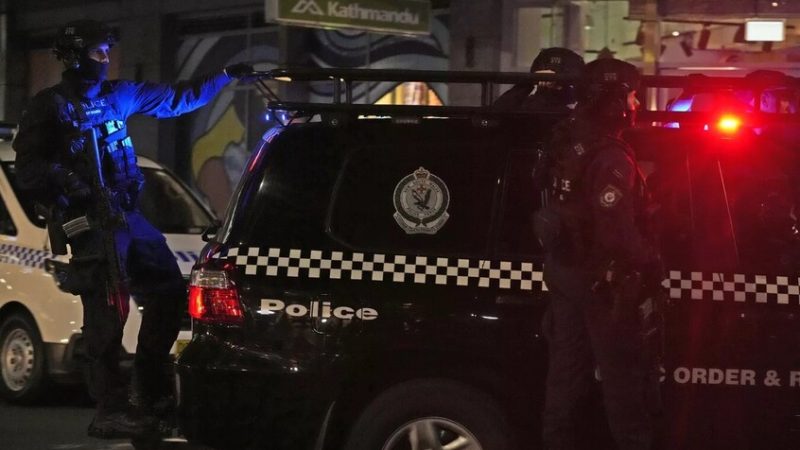 أستراليا: توجيه 109 تهم جنائية لـ طفلة في الثالثة عشرة دهست رجلا وبحثت عن “أماكن سكن اليهود”