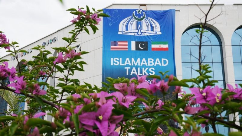 “ذا أتلانتيك” تكشف عن موعد محتمل لانعقاد الجولة الثانية من المحادثات الإيرانية الأمريكية