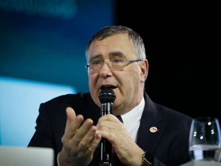 “توتال إنرجي”: دفع رسوم مرور أفضل من إغلاق مضيق هرمز