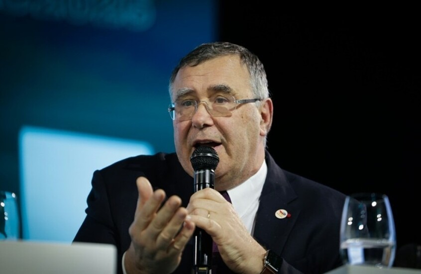 “توتال إنرجي”: دفع رسوم مرور أفضل من إغلاق مضيق هرمز