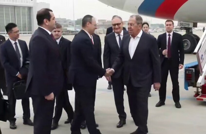 لافروف يصل إلى الصين في زيارة رسمية