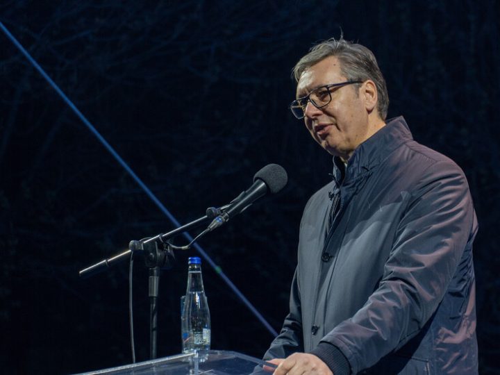 فوتشيتش يعلن عن إنتاج صربي إسرائيلي مشترك للمسيرات