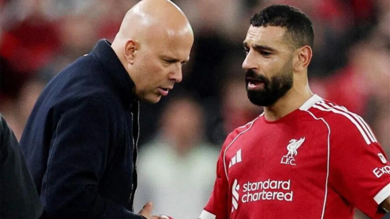 سلوت يفاجئ صلاح مجددا.. تشكيلة ليفربول الأساسية لمواجهة باريس سان جيرمان