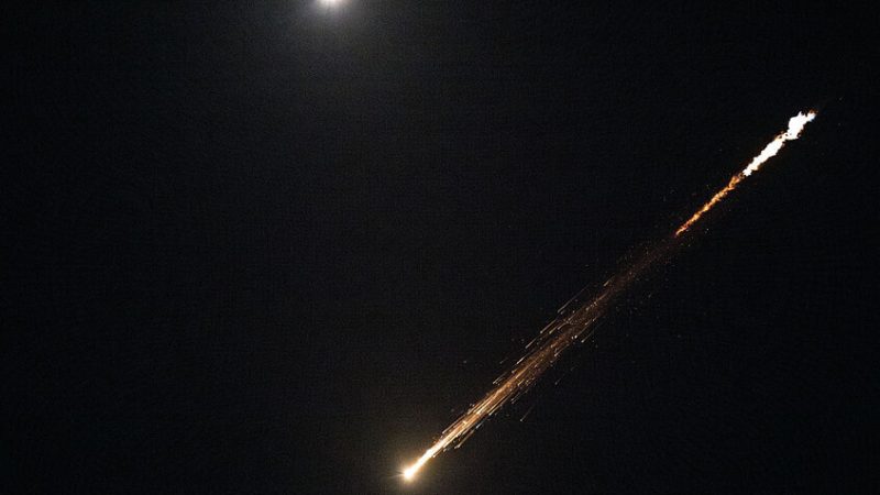 “فاينانشال تايمز”: إيران استخدمت قمرا صناعيا صينيا لاستهداف القواعد الأمريكية