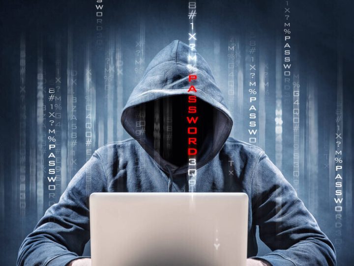 وكالة: حسابات مئات المسؤولين والجهات العسكرية في “الناتو” وأوكرانيا تعرضت للقرصنة والاختراق