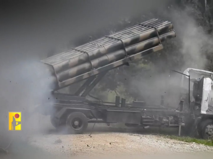 “مقاتلون يسخرون من نتنياهو وإصابة دبابة وغيرها”.. مشاهد من عمليات “حزب الله” ضد إسرائيل (فيديوهات)