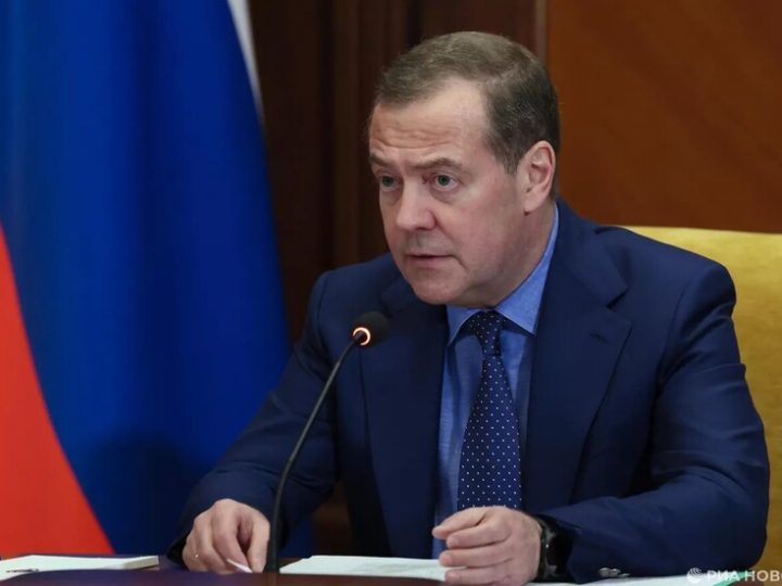 ميدفيديف يشير إلى قائمة أهداف محتملة للضربات الروسية في أوروبا