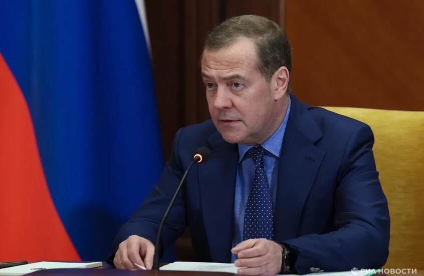 ميدفيديف يشير إلى قائمة أهداف محتملة للضربات الروسية في أوروبا