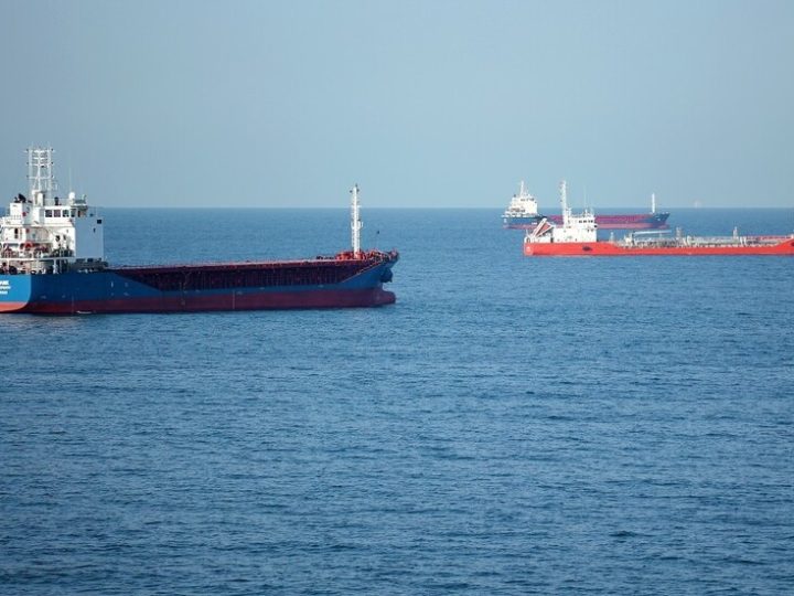 إصابة قبطان ناقلة نفط ترفع علم ليبيريا بعد تعرضها لهجوم أوكراني في المياه الإقليمية الروسية