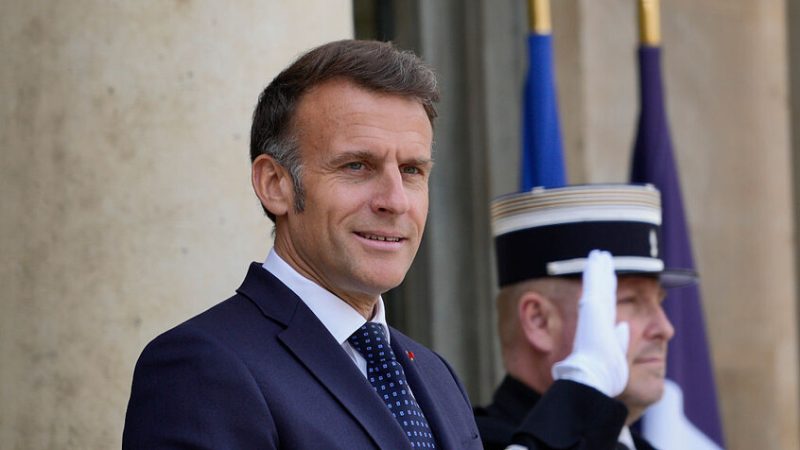 ماكرون يعلن دعمه لوقف إطلاق النار بين “حزب الله” وإسرائيل