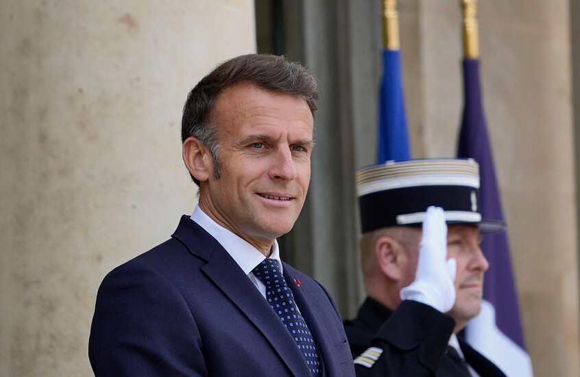 ماكرون يعلن دعمه لوقف إطلاق النار بين “حزب الله” وإسرائيل