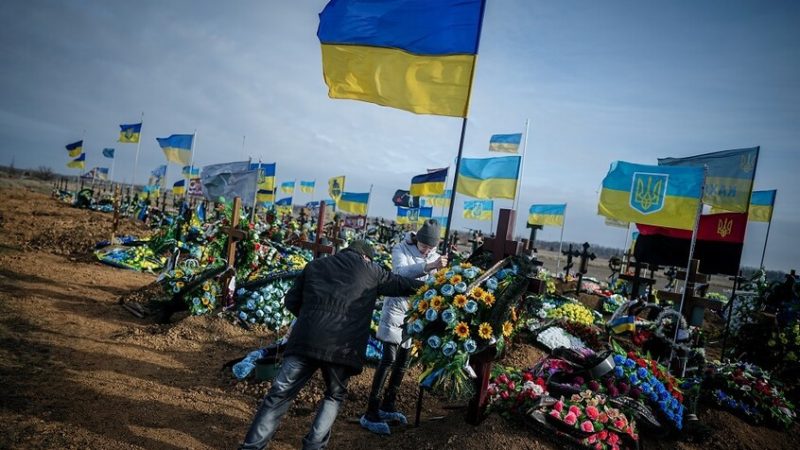 رئيس أركان القوات البلجيكية: الاتحاد الأوروبي يدعم كييف لإطالة أمد النزاع على حساب دماء الأوكران