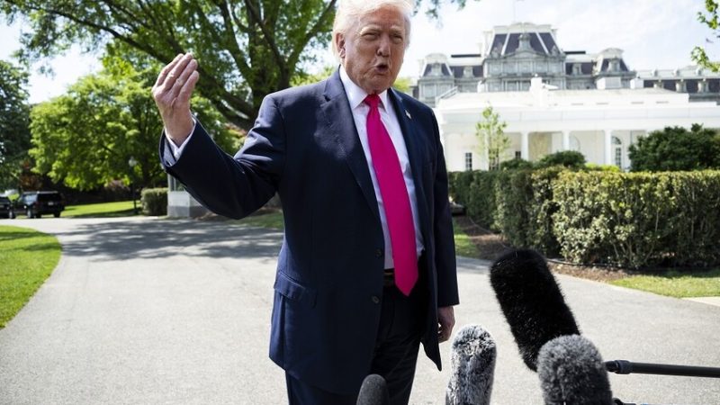 ترامب يشكر طهران على فتح مضيق هرمز “الإيراني”