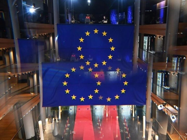 سفارة روسيا لدى بروكسل: الاتحاد الأوروبي يختلق الأعذار لتبرير عسكرة القارة