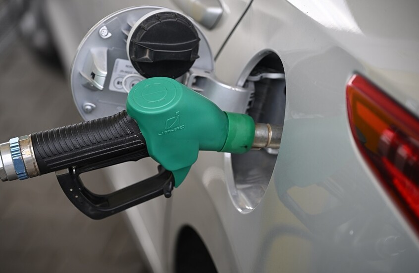 قافلة سيارات تتجه إلى برلين احتجاجا على ارتفاع أسعار الوقود وسط تداعيات مرتبطة بأزمة إيران