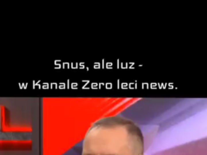 الرئيس البولندي يتعرض لموقف محرج خلال مقابلة مصورة ويثير الضحك في الاستوديو (فيديو)