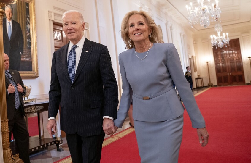 جيل بايدن تشارك في مزاد على دور بمسلسل مثلي شهير دعما لمركز مجتمع الميم