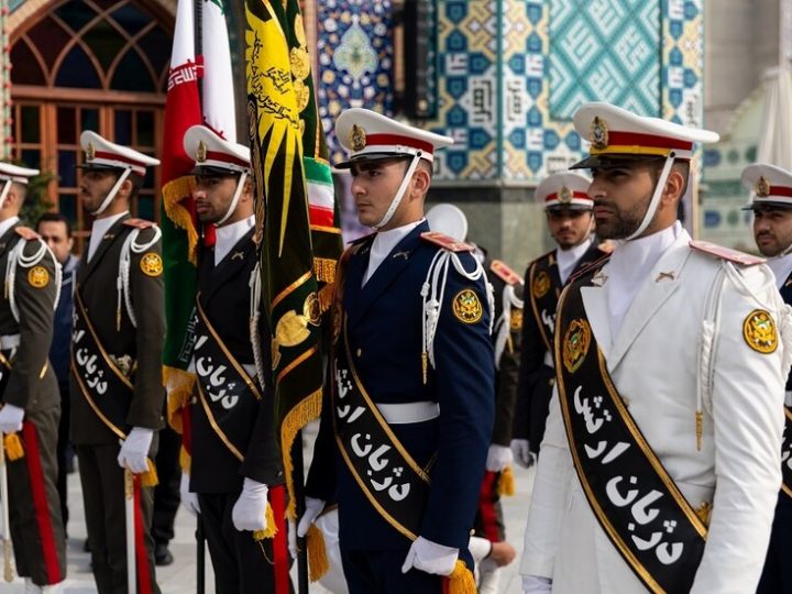 الدفاع الإيرانية: إذا استخدم العدو الخداع في الدبلوماسية فسنحسم الأمر في ميدان القتال