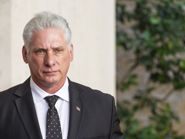 الرئيس الكوبي حول الغزو الأمريكي المحتمل: لا نخشى الحرب إذا كان علينا الدفاع عن الوطن